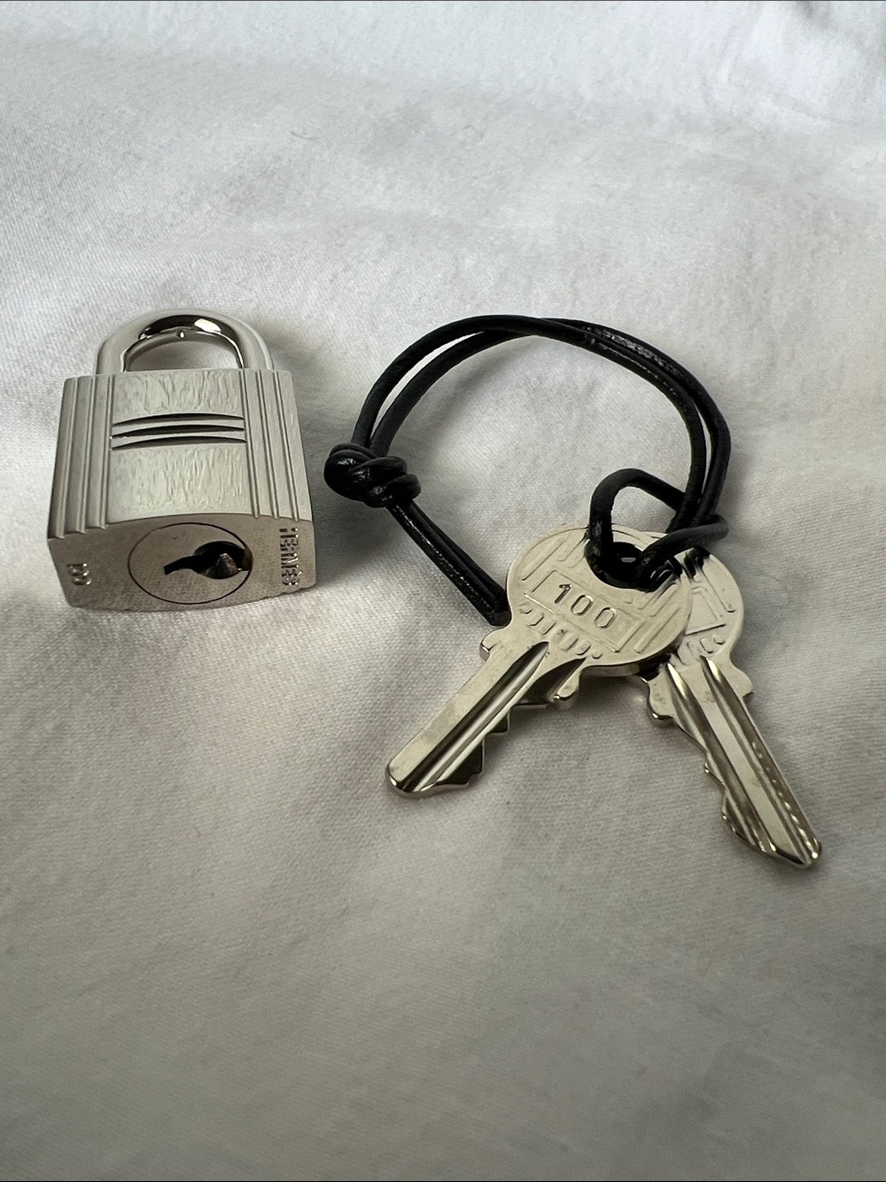Hermes Silver Padlock and Black Leather Key Holder - Picture 5 of 5